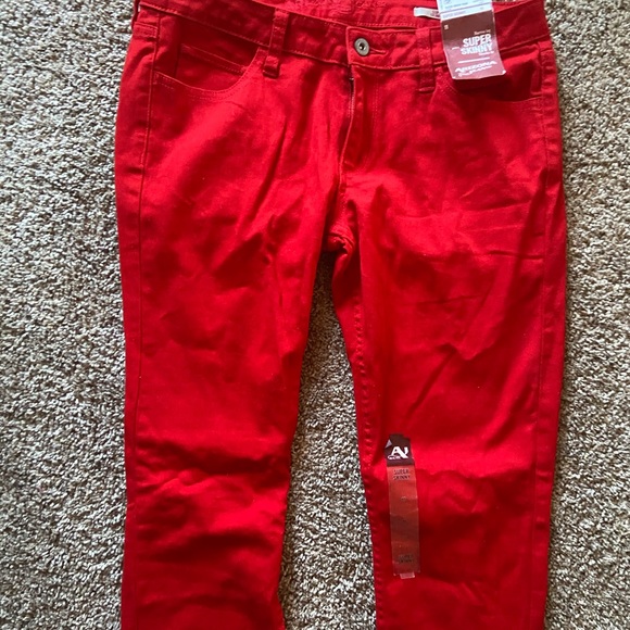 Red skinny jeans - Picture 2 of 3